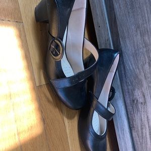 Black heels with buckle